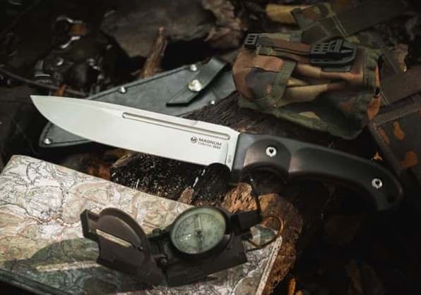 Was zeichnet die Messer von Böker aus, und welche Arten gibt es?